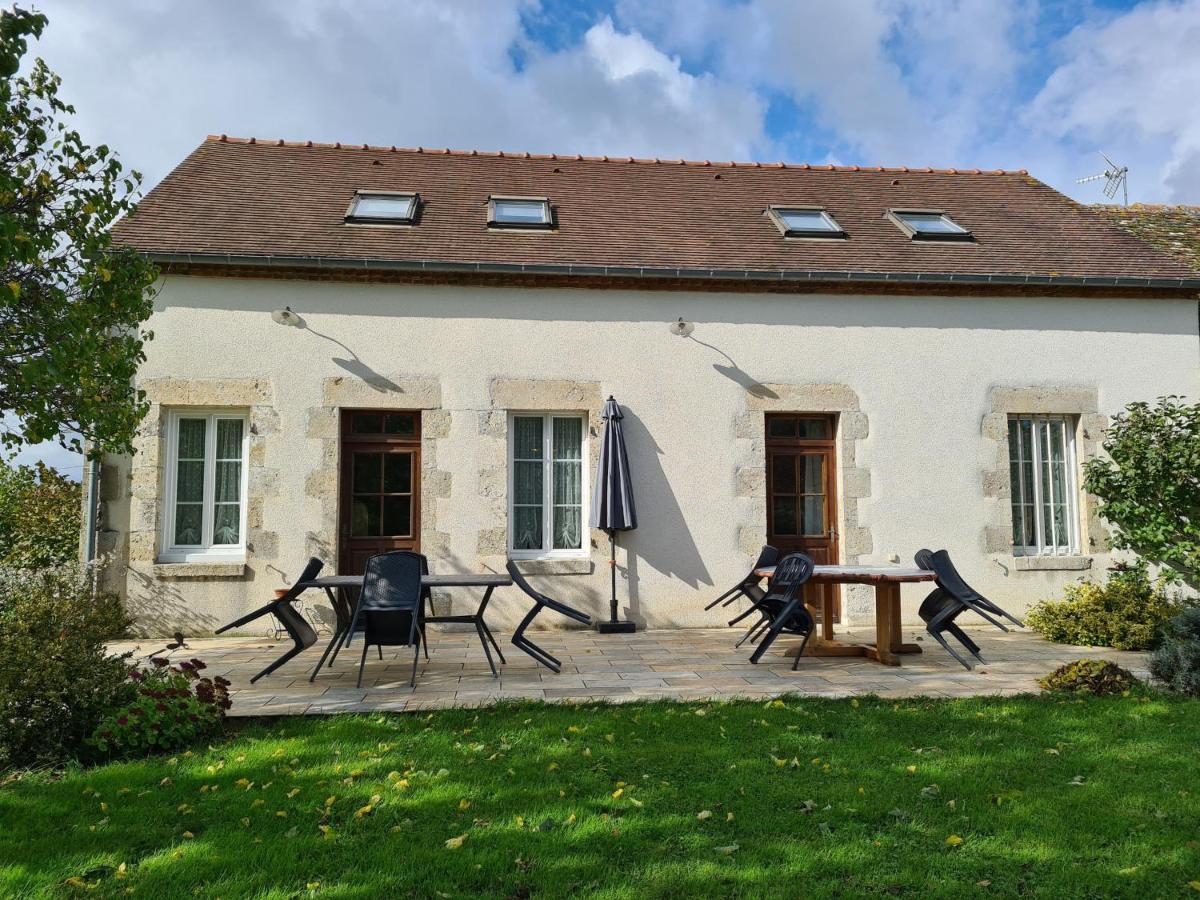 Gite Familial En Ferme Avec Jardin, Proche Foret Et Canal D'Orleans - Label Tourisme Et Handicap - Fr-1-590-7 Chailly-en-Gatinais Экстерьер фото